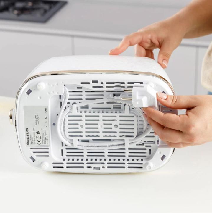 Actual product image Taurus Fusion Crunch Toaster 960707000
