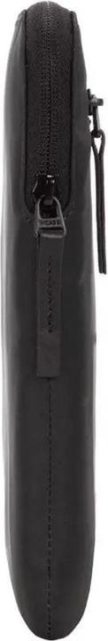 Actual product image Incase Compact Sleeve with Flight Nylon for MacBook Pro 16" - Black (16.20", Apple)