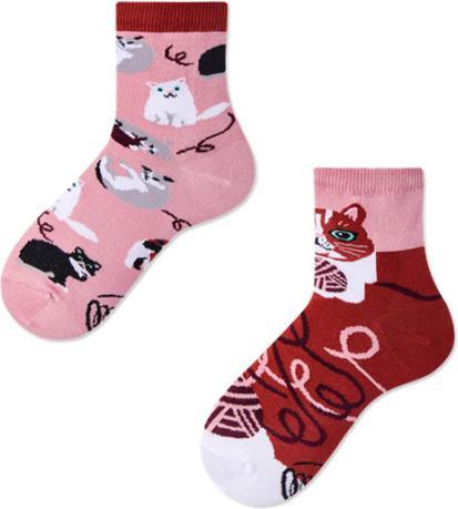 Actual product image Many Mornings Playful Cat (Single pack, 31 - 34)