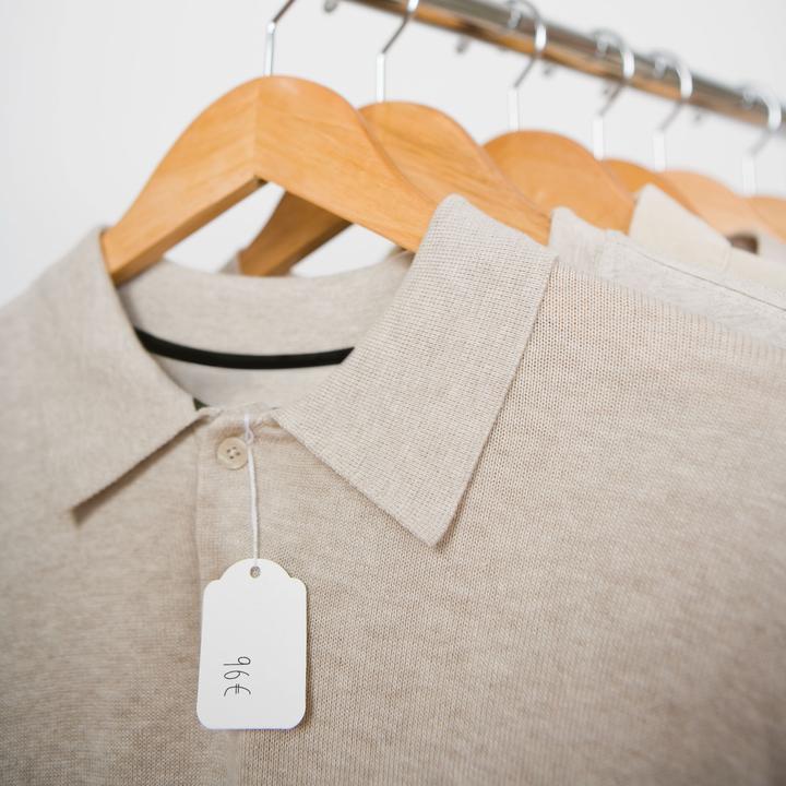 Actual product image Agipa Merchandise tag, 15 x 24 mm, white (1000x)