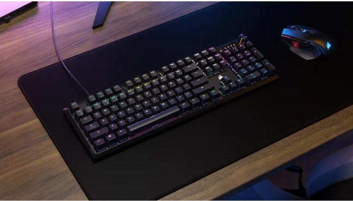 Image du produit Corsair K70 RGB CORE Clavier de jeu mécanique, rétroéclairé par LED RGB, MX rouge, noir, (CH-910971E (CH, Filaire)