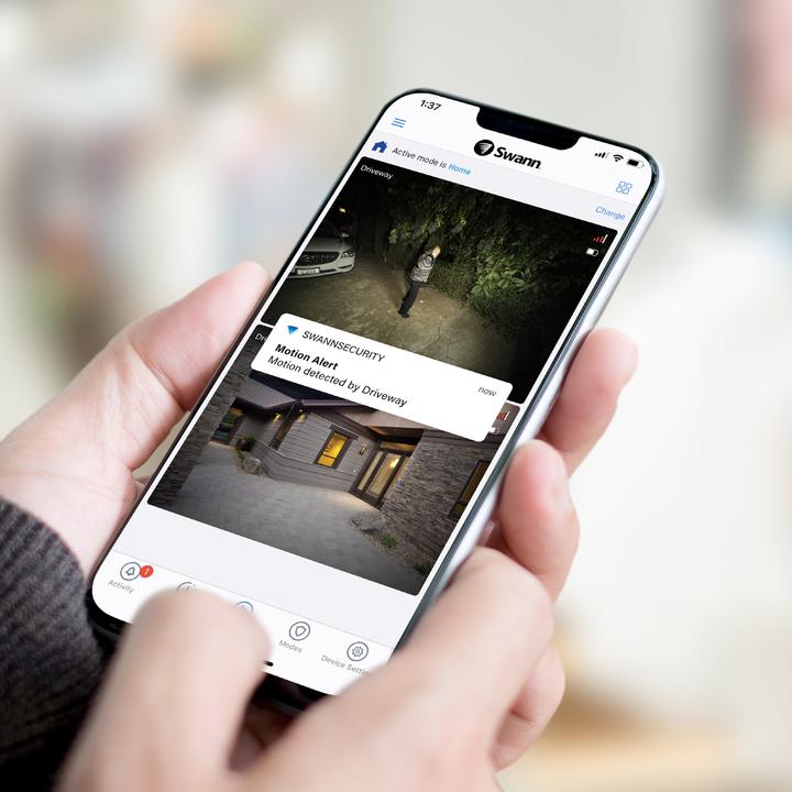 Produktbild Swann 4K Flutlicht WiFi Security Camera (3840 x 2160 Pixels)