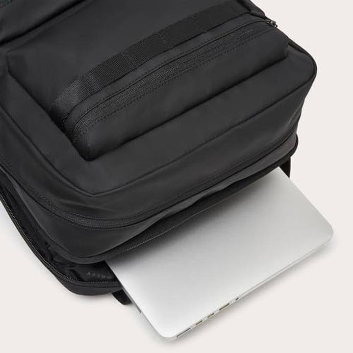 Actual product image Oakley Rover Laptop Backpack (25 l)