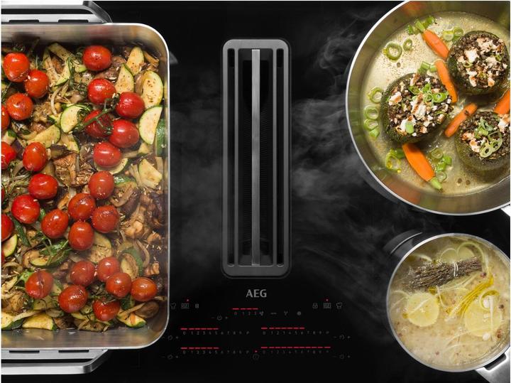 Produktbild AEG Einbau-Induktionsherd mit Dunstabzugshaube,, 83 cm (83 cm, Induktionskochfeld)