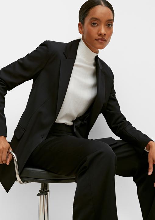Actual product image Comma Regular Fit Blazer with Side-Vented Hem, Satin-Lined Viscose Stretch, Notched Lapel, Button Closure (Frequency band 38 (2600 MHz))