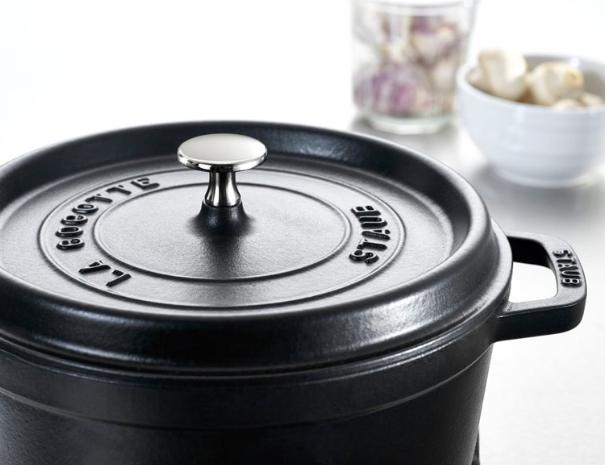Actual product image Staub Cocotte (Casserole + stew pot, Cast iron, 28 x 15.50 cm)