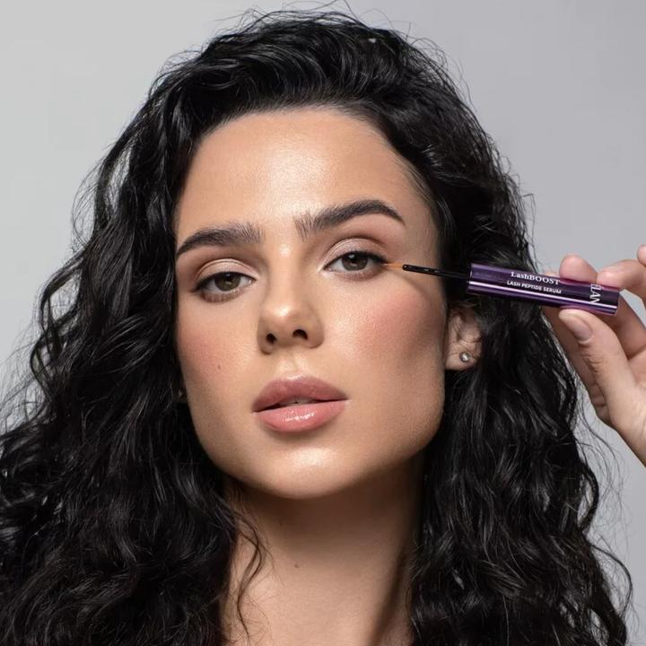 Produktbild Élan Lashboost Peptide Lash Care Serum