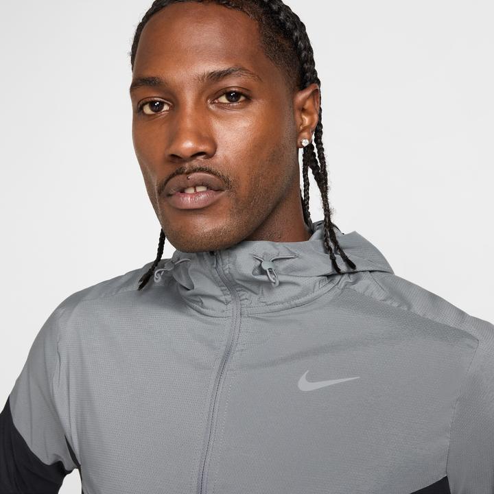 Image du produit Nike Impossible Light Windrunner Jacket (L)
