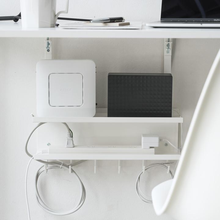 Actual product image Yamazaki Untertisch-Kabel- und Router-Organizer SMART