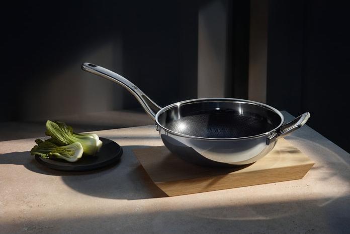 Image du produit WMF ProfiResist (28 cm, Poêle à frire, Acier inoxydable)