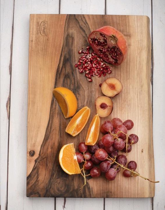 Actual product image Das Brettl Tramin 55 walnut chopping board