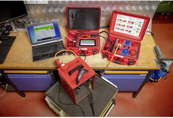 Actual product image Benning ST 760+ Set appliance tester set (CAT II 300V)