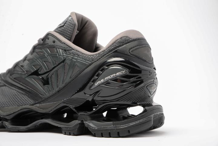 Actual product image Mizuno Wave Prophecy (40.5)