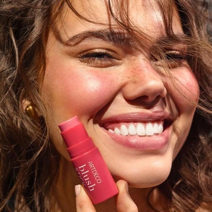 Actual product image Artdeco Blush Stick (03 feeling good)