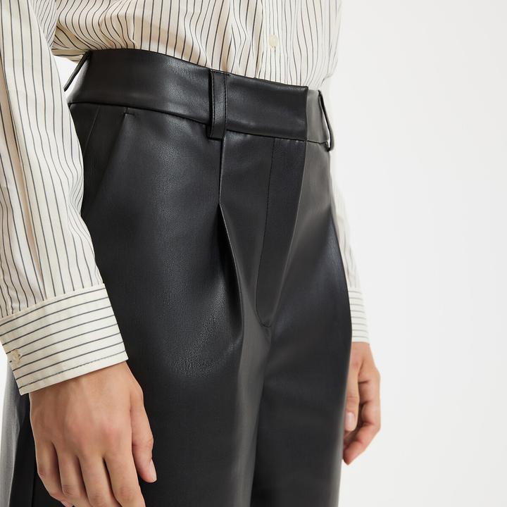 Immagine prodotto La Redoute Collections Bermuda-Shorts aus Kunstleder mit Abnähern (50)