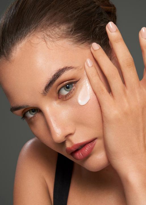 Image du produit Rodial Gel pour les yeux (Gel pour le soin des yeux, 15 ml, Jour + nuit)