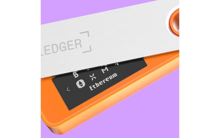 Produktbild Ledger Nano S Plus - Orange (Litecoin, Dash, Bitcoin, Dogecoin, Ethereum Classic)