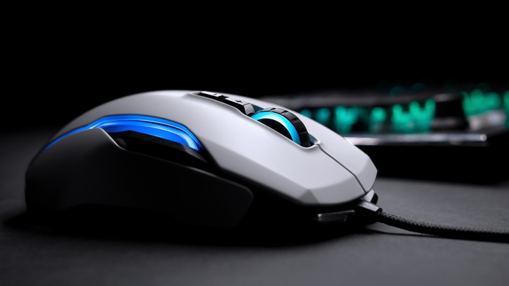 Actual product image Roccat Kone Aimo Remastered (Cable)