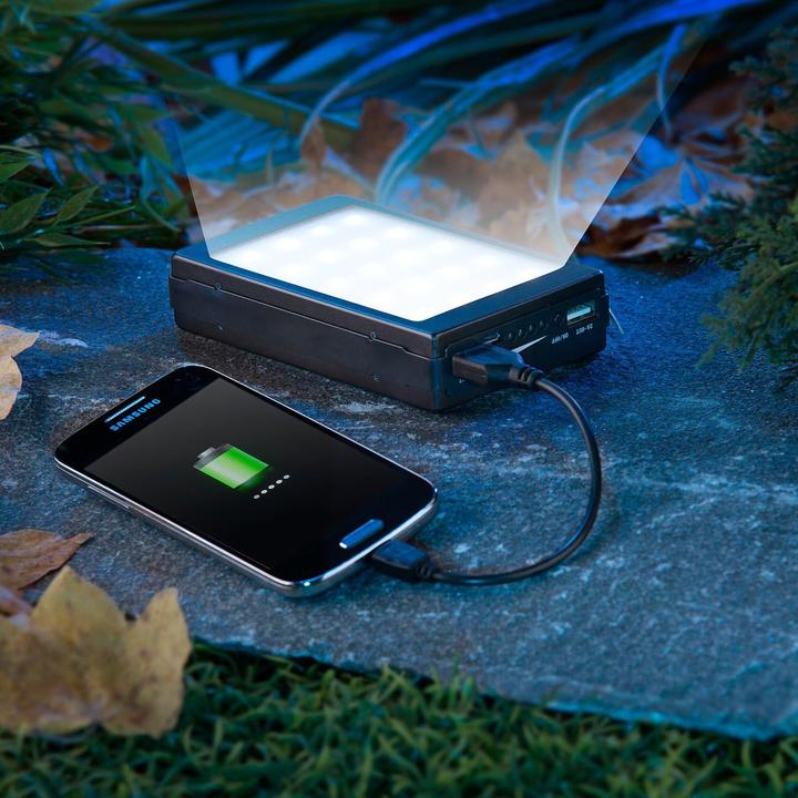 Produktbild Revolt 2in1-Solar-Powerbank mit Campingleuchte (11000 mAh, 40.70 Wh)