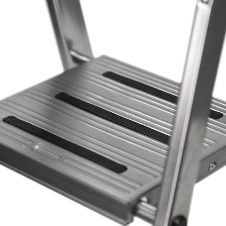 Immagine prodotto Krause Scala pieghevole di sicurezza argento (Gradino pieghevole, 45 cm)