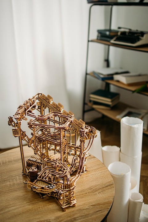 Image du produit Wood Trick Piste de billes en spirale - Kit de construction en bois 3D