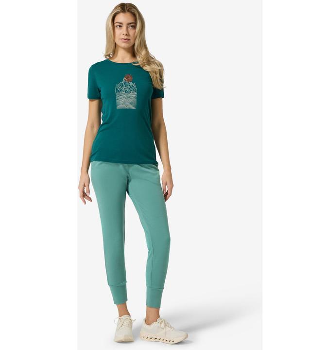 Actual product image Super Natural W Preikestolen Cliffs Tee (S)