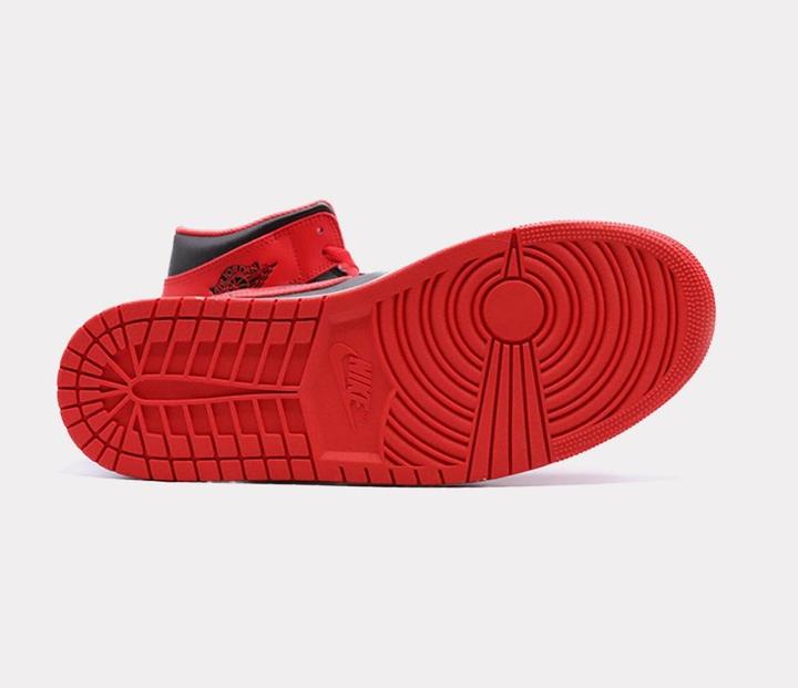 Immagine prodotto Nike Air Jordan 1 Mid (39)