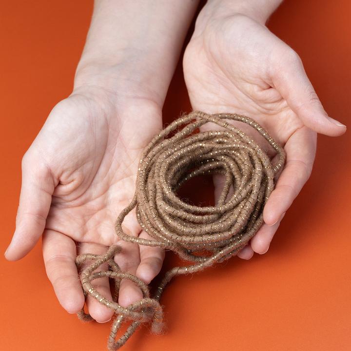 Produktbild Viana Wollkordel Braun Goldfaden mit Draht