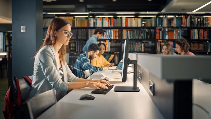 Produktbild ASUS ExpertCenter P4 (Intel Core i7-13620H, 16 GB, 512 GB, Intel UHD Graphics)