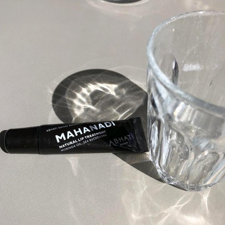 Immagine prodotto Abhati Trattamento naturale delle labbra di Mahanadi (Balsamo per le labbra, 10 ml)