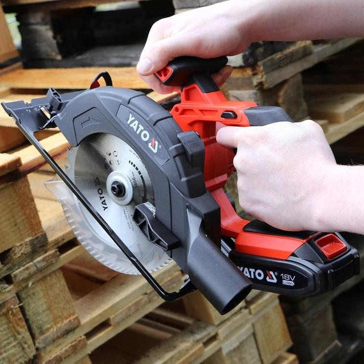 Actual product image Yato Hand-held circular saw
