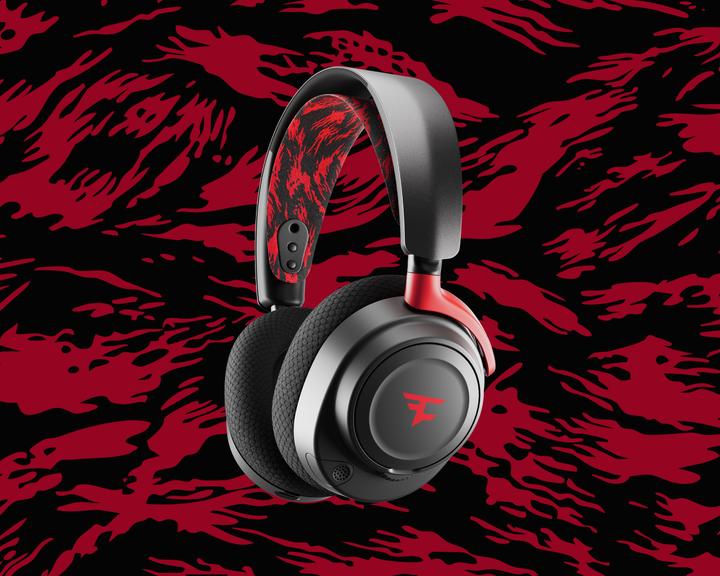 Actual product image SteelSeries Arctis Nova 7 FaZe Clan Edition (Wireless)