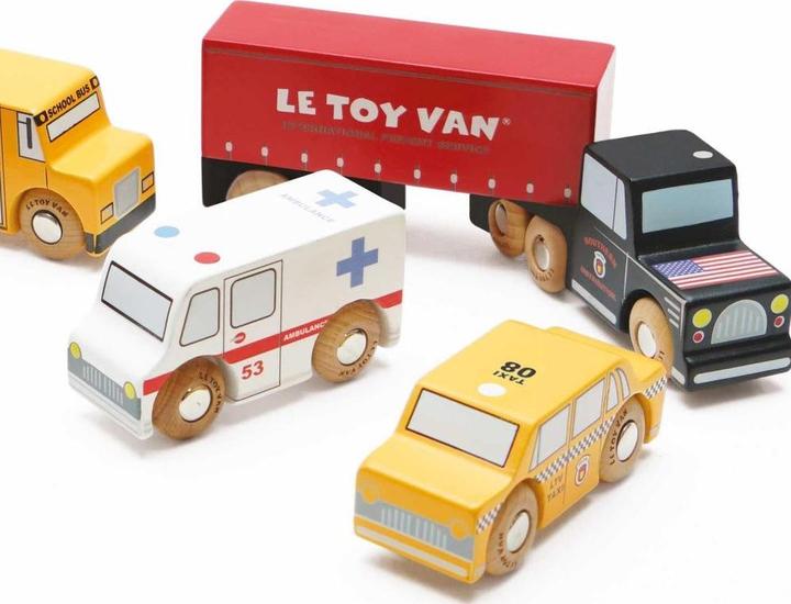 Actual product image Le Toy Van New York Car Set
