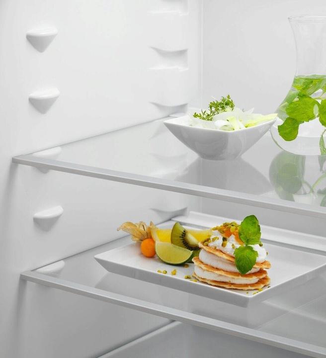 Actual product image Electrolux ENG7TD18S D Built-in Combined Refrigerator (256 l)