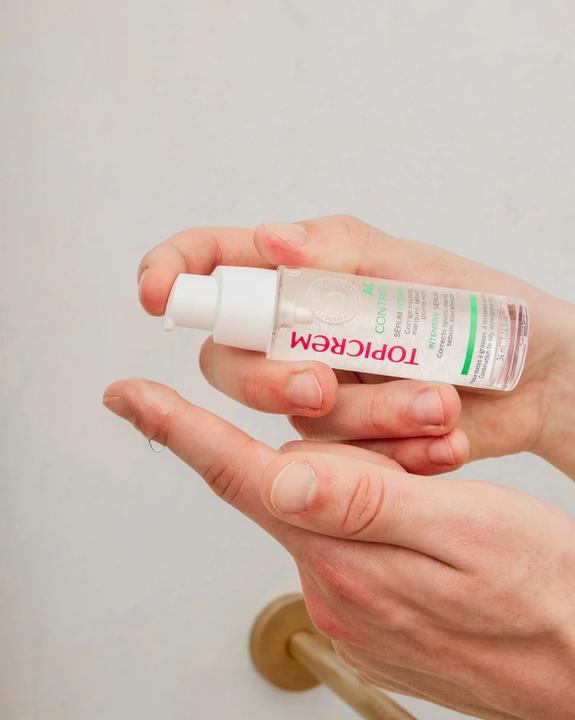 Produktbild Topicrem AC Control Intensive Serum Anti-Blemish Sebum Regulator and Residual Marks 32ml (30 ml)