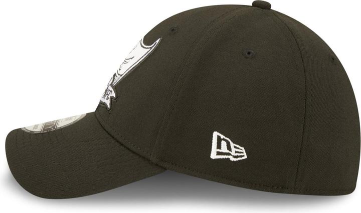 Actual product image New Era 39Thirty Cap - SIDELINE 2022 Tampa Bay Buccaneers - (M/L)