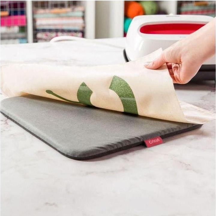 Actual product image Cricut Mat for press or iron