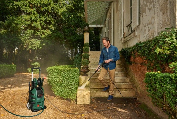 Productafbeelding Bosch Home & Garden AdvancedAquatak 150 incl. slanghaspel (Elektrische stroom)
