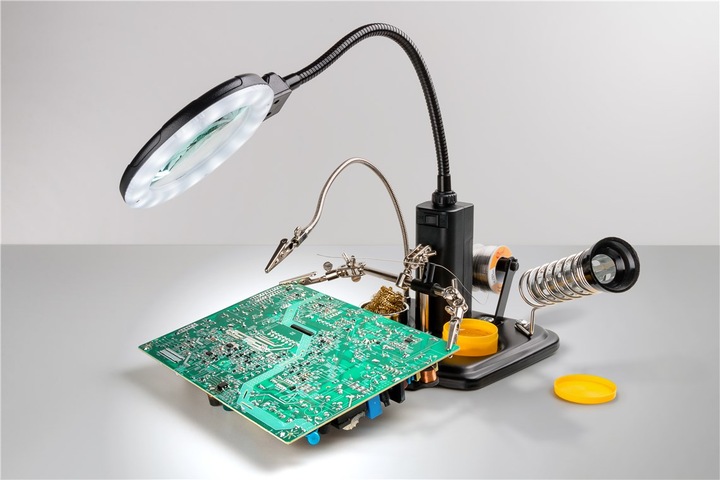 Image du produit Goobay Aide au soudage avec lumière LED (Support/Manuel)
