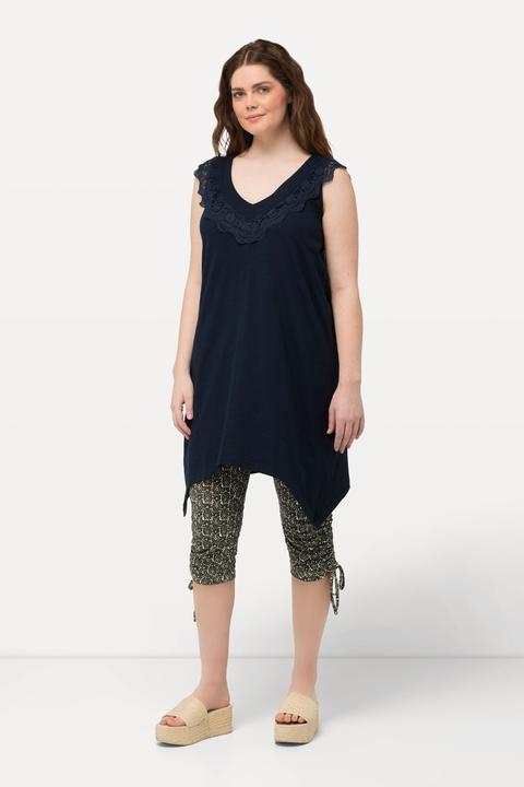 Immagine prodotto Ulla Popken Top dal taglio lungo e smanicato in cotone biologico con pizzo e scollo a V (50, 52)