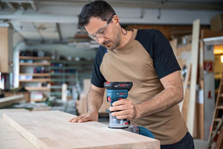 Produktbild Bosch Professional GKF 18V-8