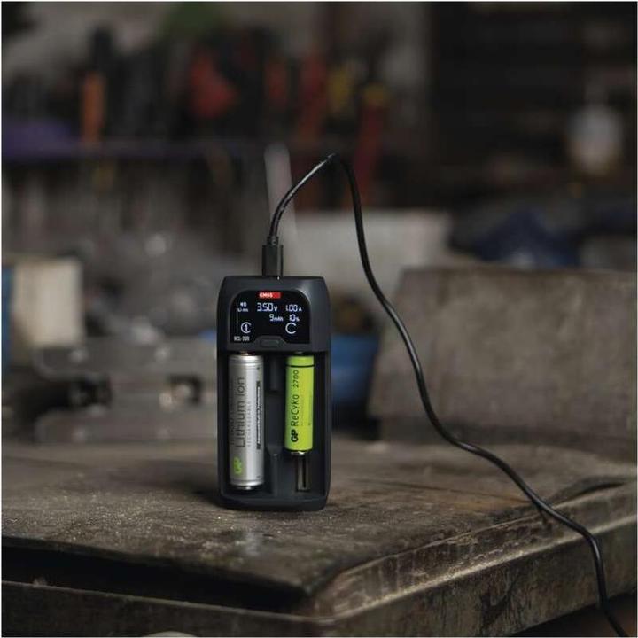 Immagine prodotto Emos Caricabatterie universale per batterie agli ioni di litio BCL-20D (1 pz., 10440, C, AA, AAA, Caricabatterie senza batteria)