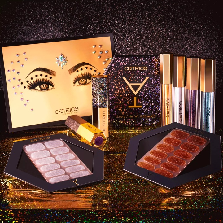 Immagine prodotto Catrice Nailfoil glitterato About Tonight C01 Cheer The Year Argento (Unghie artificiali, C01)