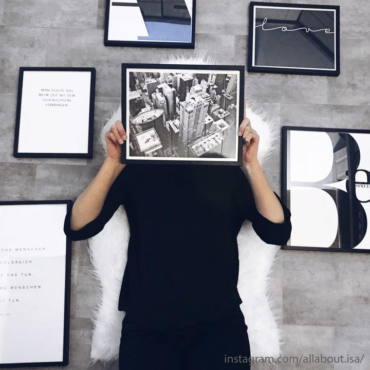 Image du produit Trenddeko Tu devrais passer plus de temps à être heureuse. (50 x 60 cm)