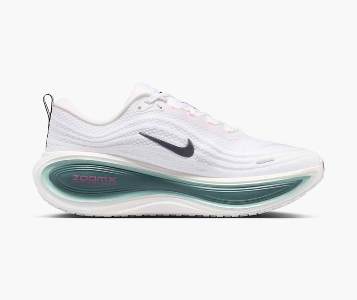 Produktbild Nike Vomero Plus (47)