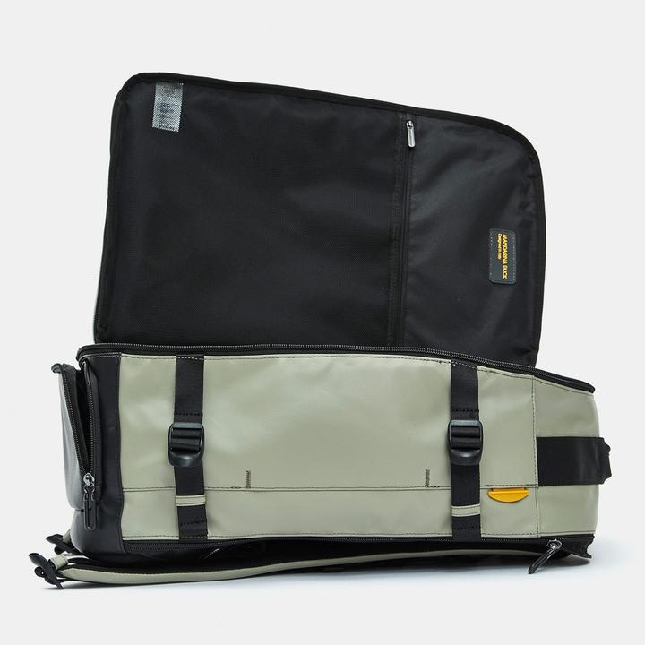 Immagine prodotto Mandarina Duck eco coated Reiserucksack 50 cm Laptopfach (32 l)