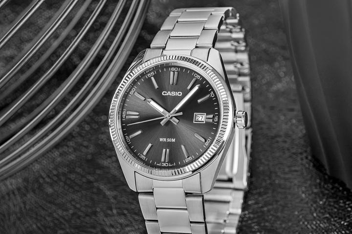 Actual product image Casio MTP-1302D-1A1 (Analogue wristwatch, 38 mm)