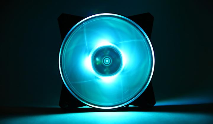 Actual product image Cooler Master MasterFan Pro 120 Air Balance RGB + Controller (120 mm, 3 x)