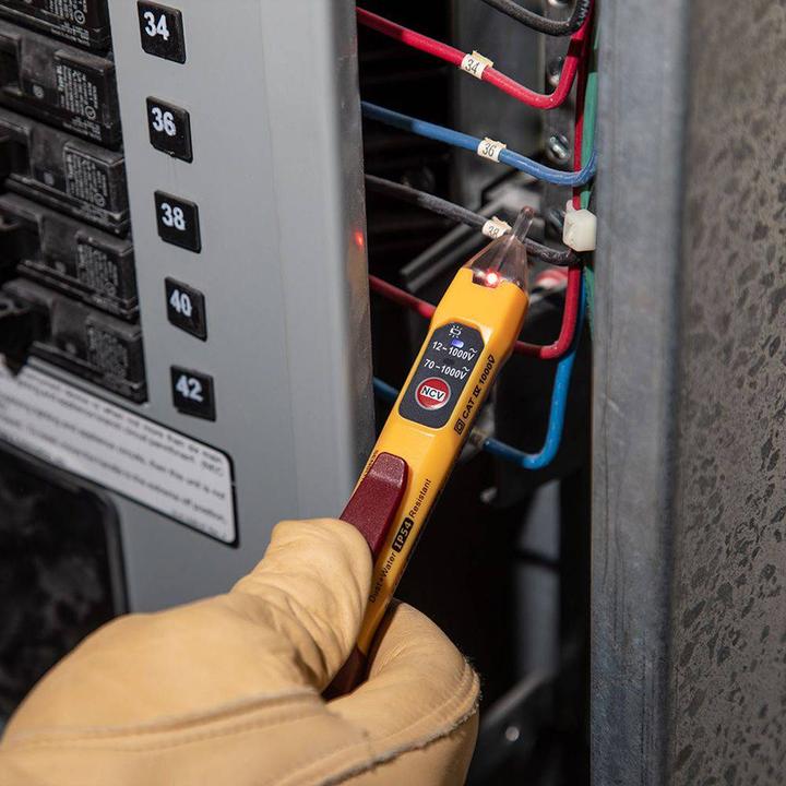 Actual product image Klein Tools Voltage tester