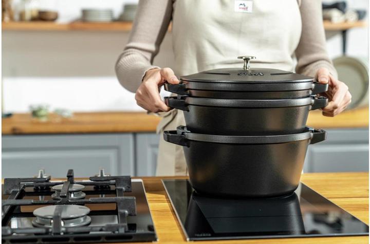 Image du produit Staub Cocotte (24 cm, Ensemble de casseroles et de poêles de cuisson, Fonte)